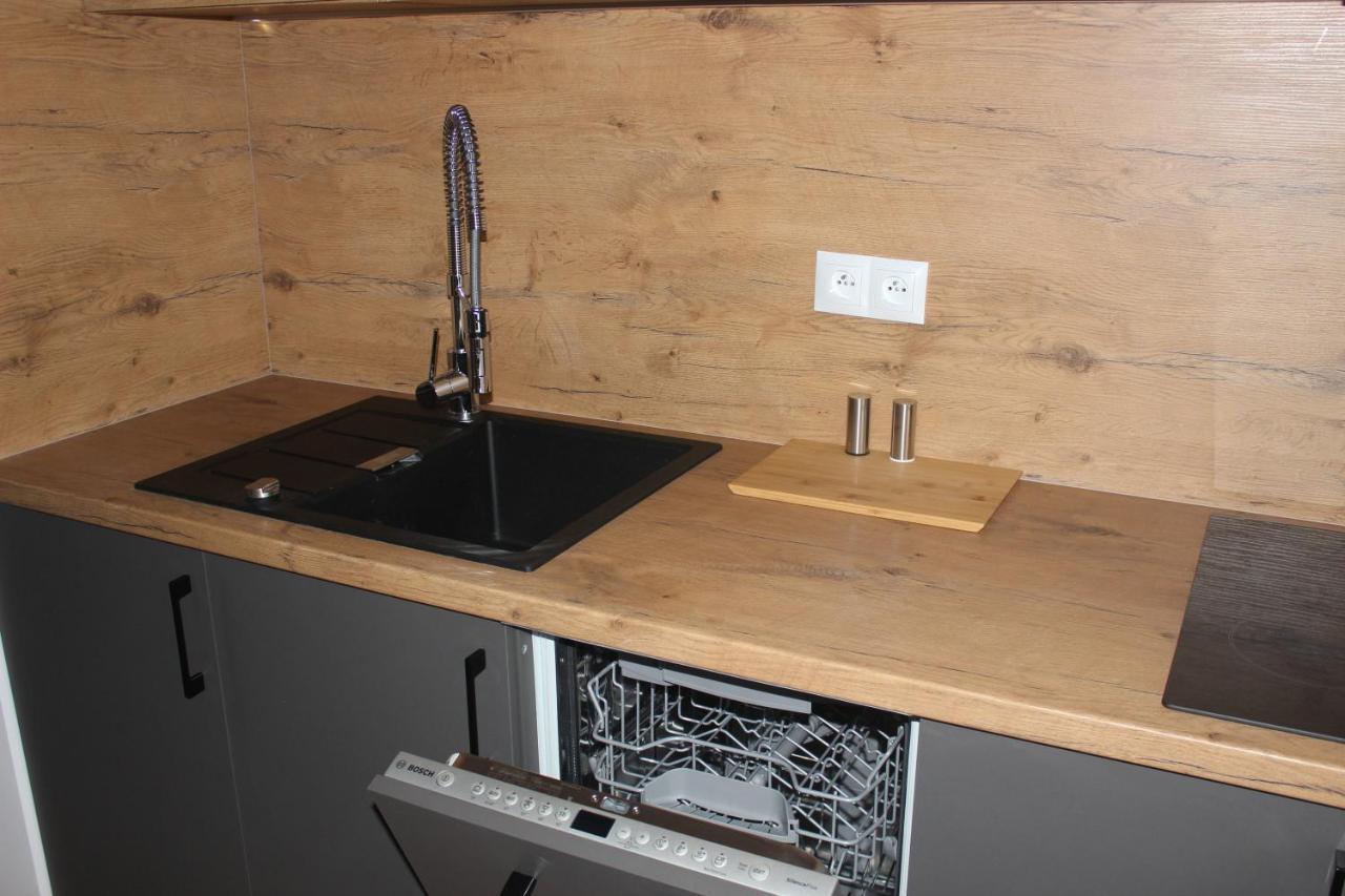 Apartament Chopina Łomianki المظهر الخارجي الصورة