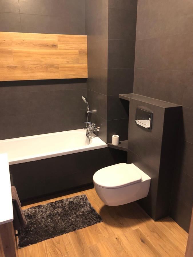 Apartament Chopina Łomianki المظهر الخارجي الصورة
